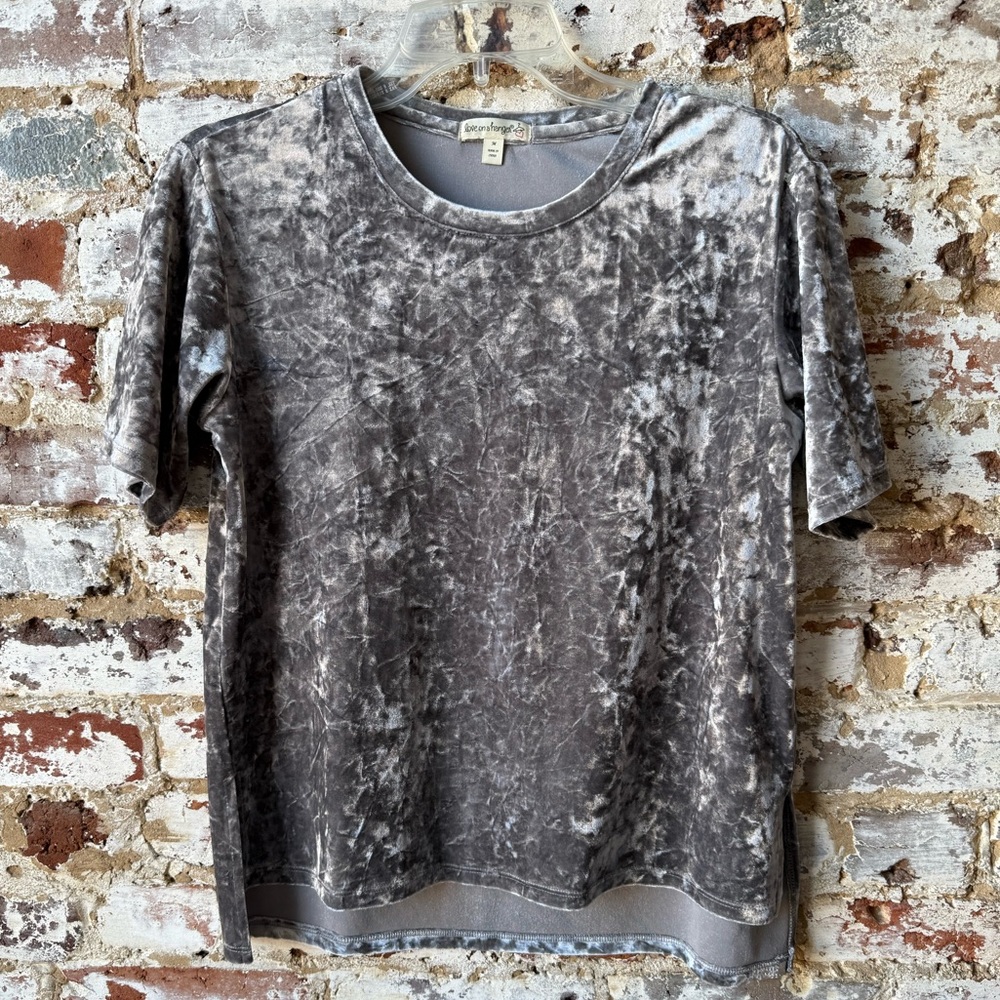 Love on a Hanger Gray Velvet Short Sleeve Top